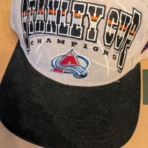 STARTER  Stanley Cup Vintage 1996 Gray Cap with Embroidered Logos